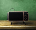 RETRO TV BLUETOOTH SPEAKER MOBILE PHONE HOLDER-BUY TWO FREE SHIPPING WORLDWIDE