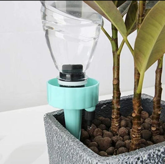 PLANT SELF WATERING SPIKES