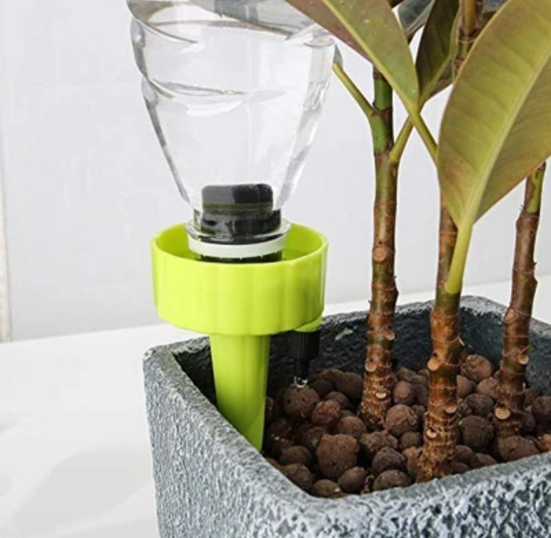 PLANT SELF WATERING SPIKES