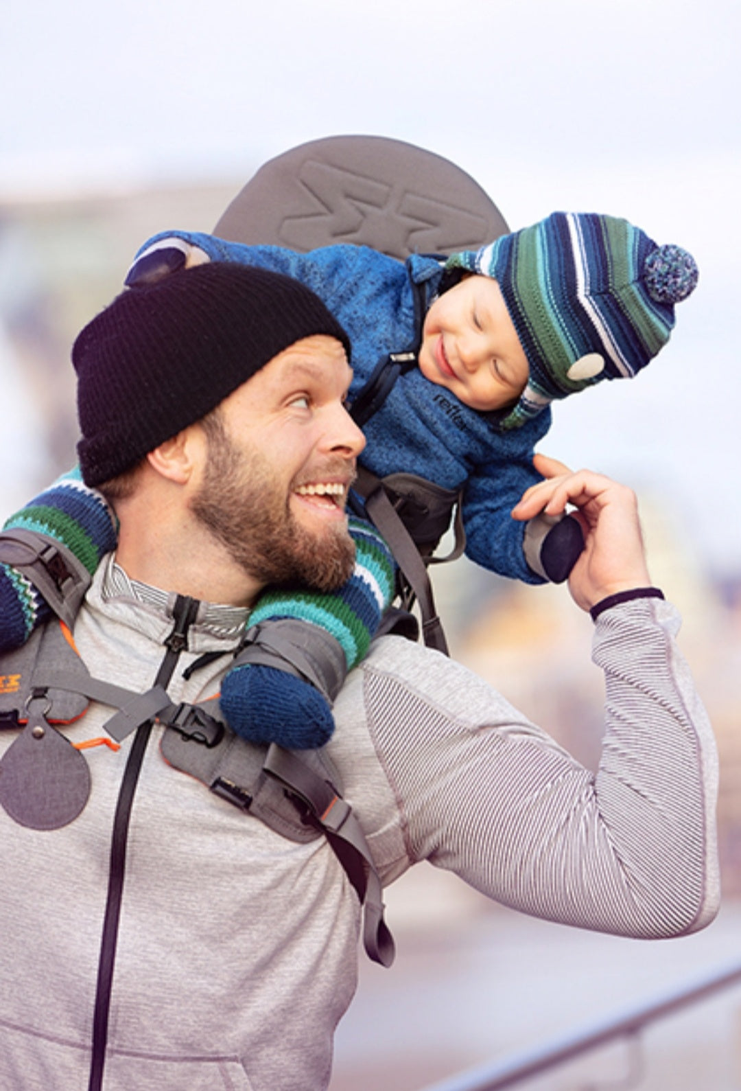 MiniMeis G4 Baby and child shoulder carrier